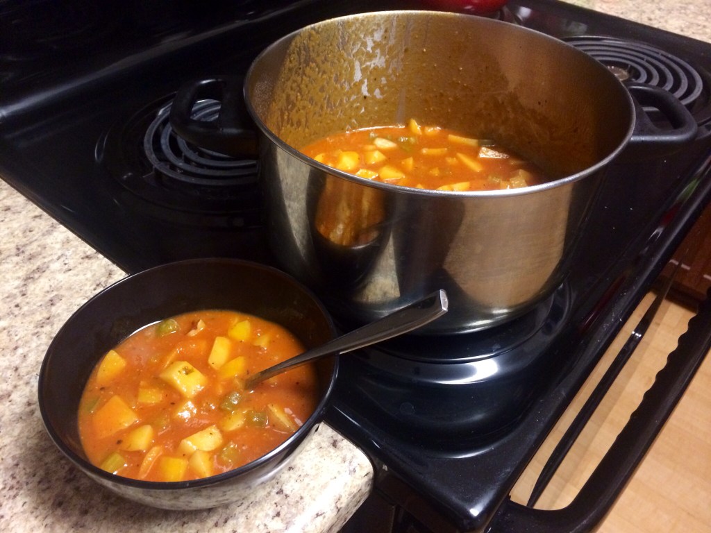 Easy Peasy Vegetarian Recipes: Chunky Tomato Potato&nbsp;Soup